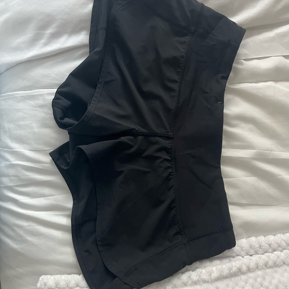LULU LEMON shorts